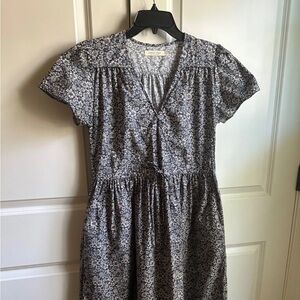 Christy Dawn Dress XS (XSP) cotton, like new Navy Daisy